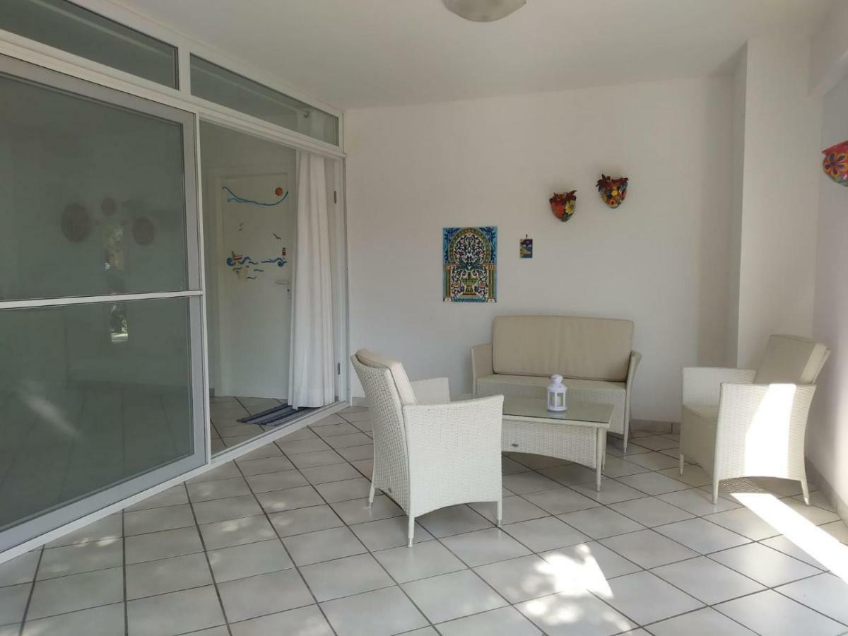 Arcobaleno Hotel Porto Cesareo Bagian luar foto